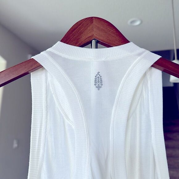 NWOT Free People Movement White Tank XS/S Racerback Modal Blend Activewear Loose - Picture 5 of 11